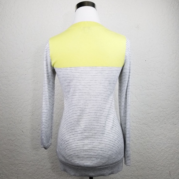 GAP Women sweater size XS wool blend striped grey - Picture 4 of 6